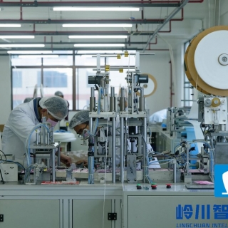 口罩生（shēng）產線