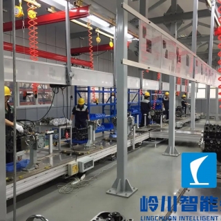 汽車發（fā）動機裝配線（xiàn）